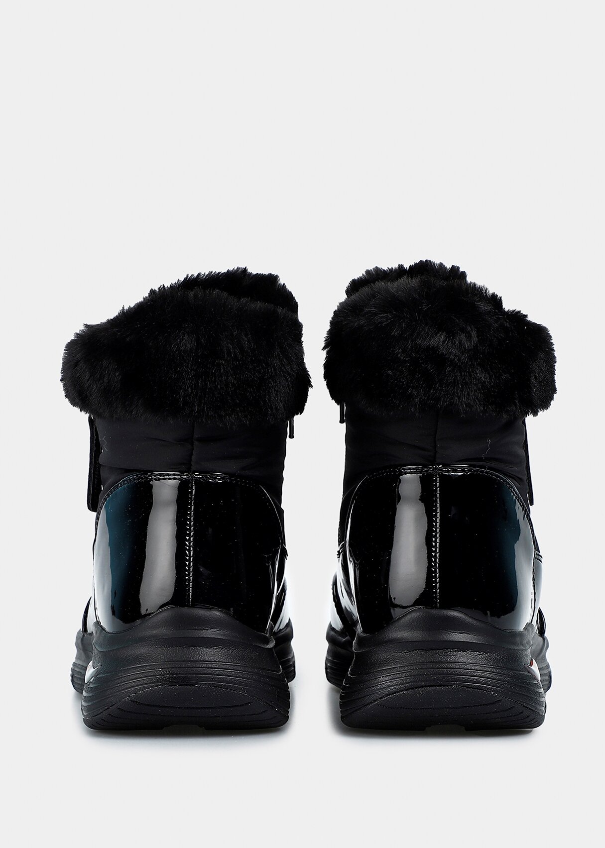 Arch Fit Smooth Cool Puff Siyah Kadın Outdoor Bot 167252Bbk