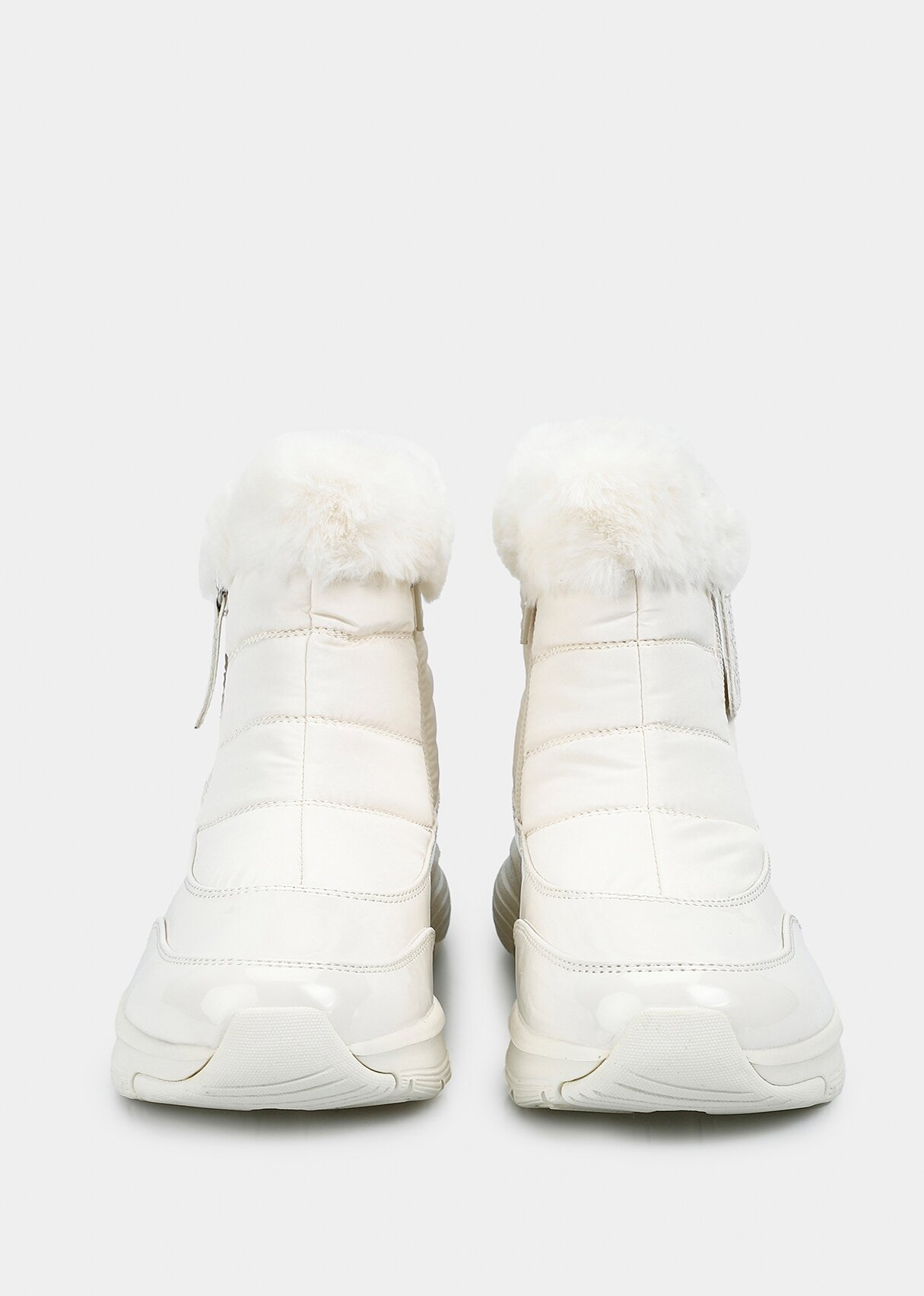 Arch Fit Smooth Cool Puff Beyaz Kadın Outdoor Bot 167252Wwht