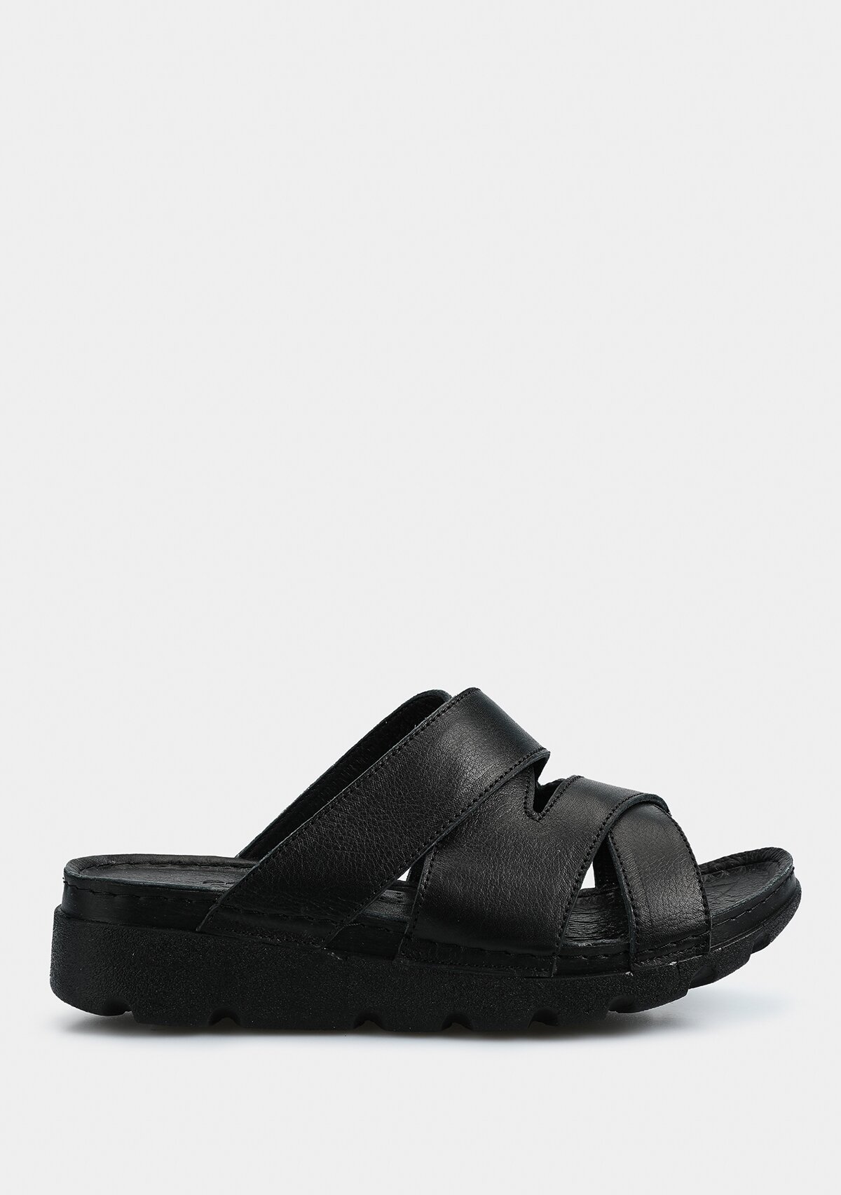 Siyah Deri Kadın Terlik