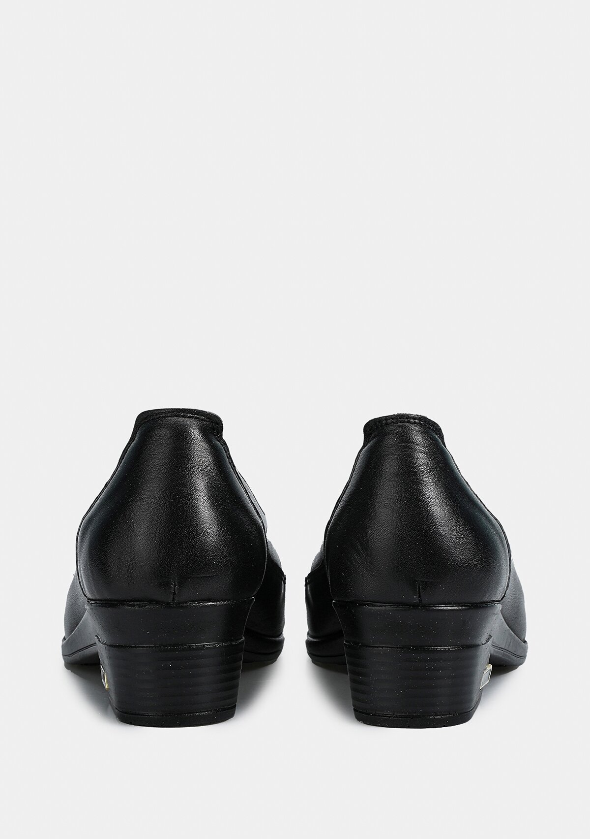 Siyah Deri Kadın Ayakkabı