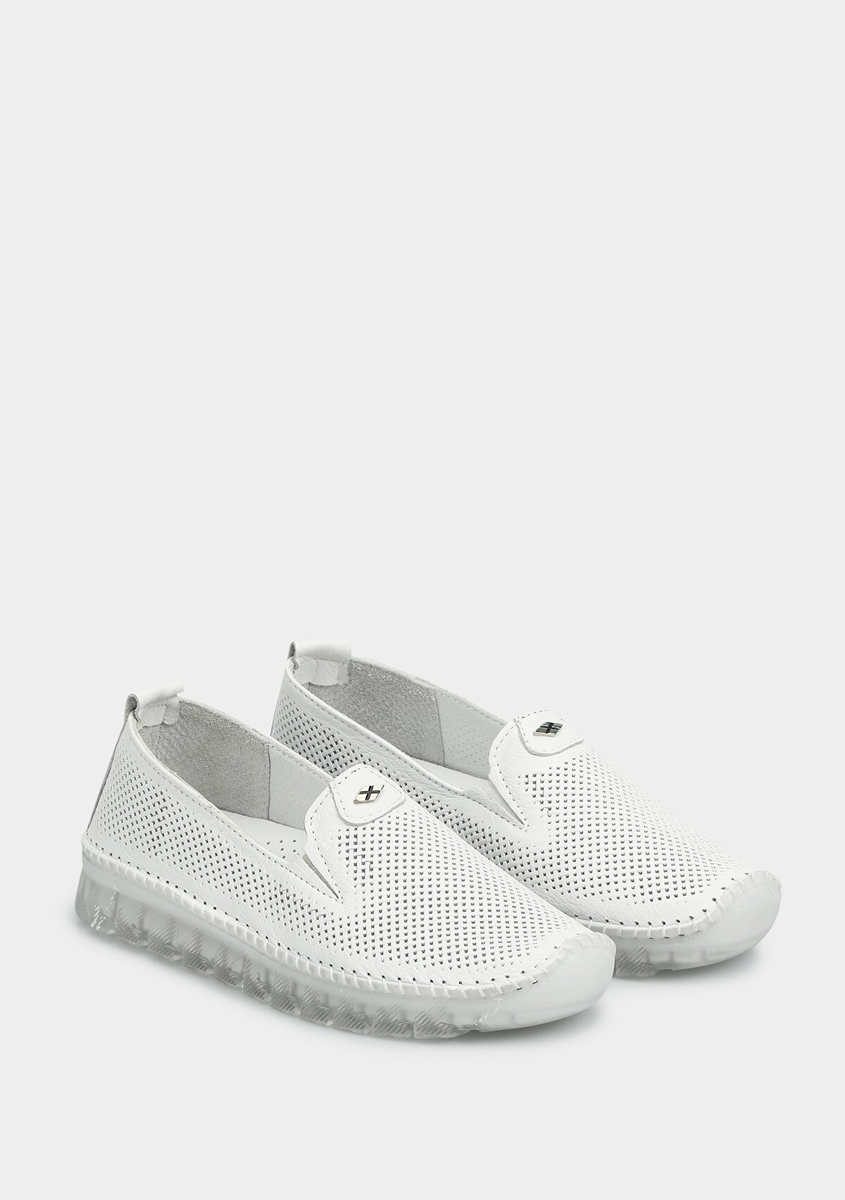 Beyaz Deri Kadın Ayakkabı