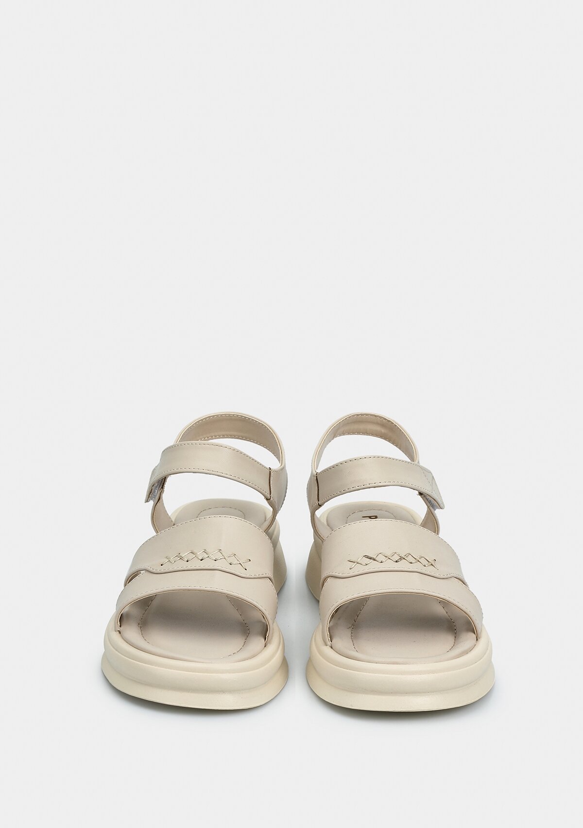 Bej Kadın Düz Sandalet