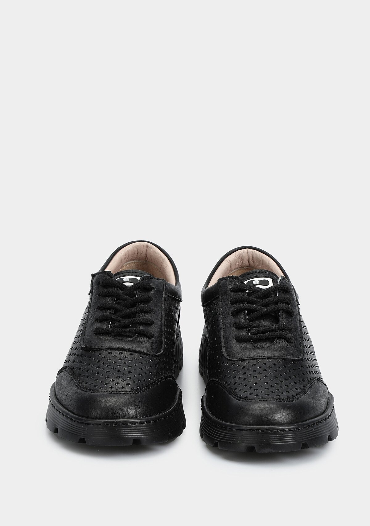 Siyah Deri Kadın Ayakkabı