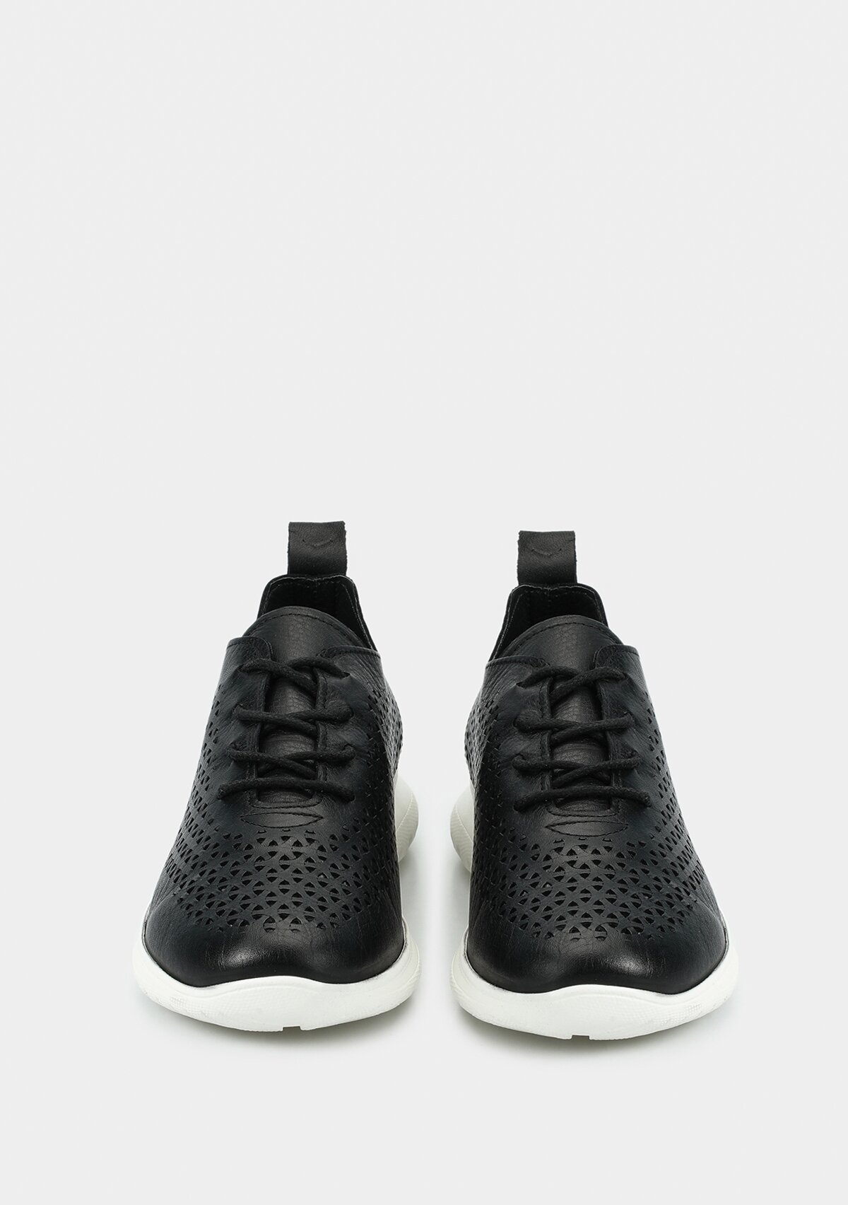 Siyah Deri Kadın Ayakkabı