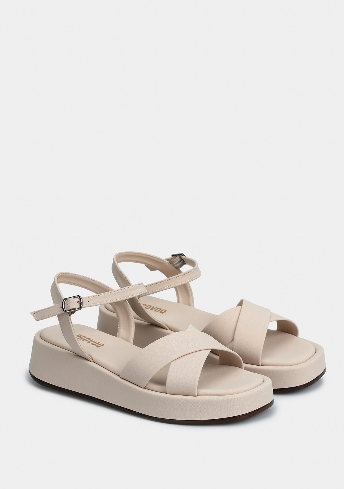 Bej Kadın Düz Sandalet