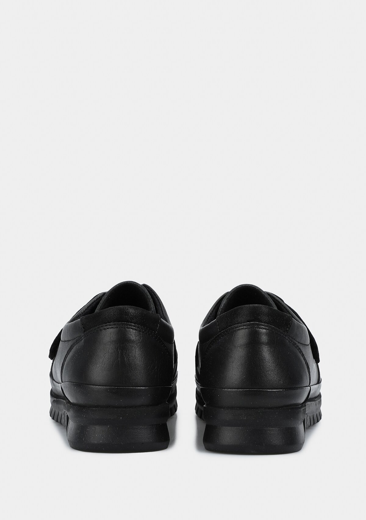 Siyah Deri Kadın Ayakkabı