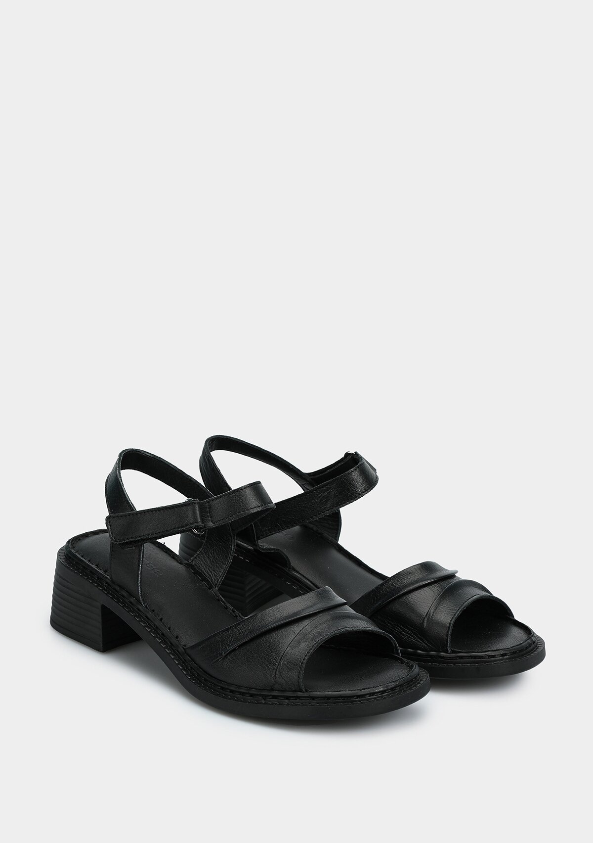 Siyah Deri Kadın Topuklu Sandalet