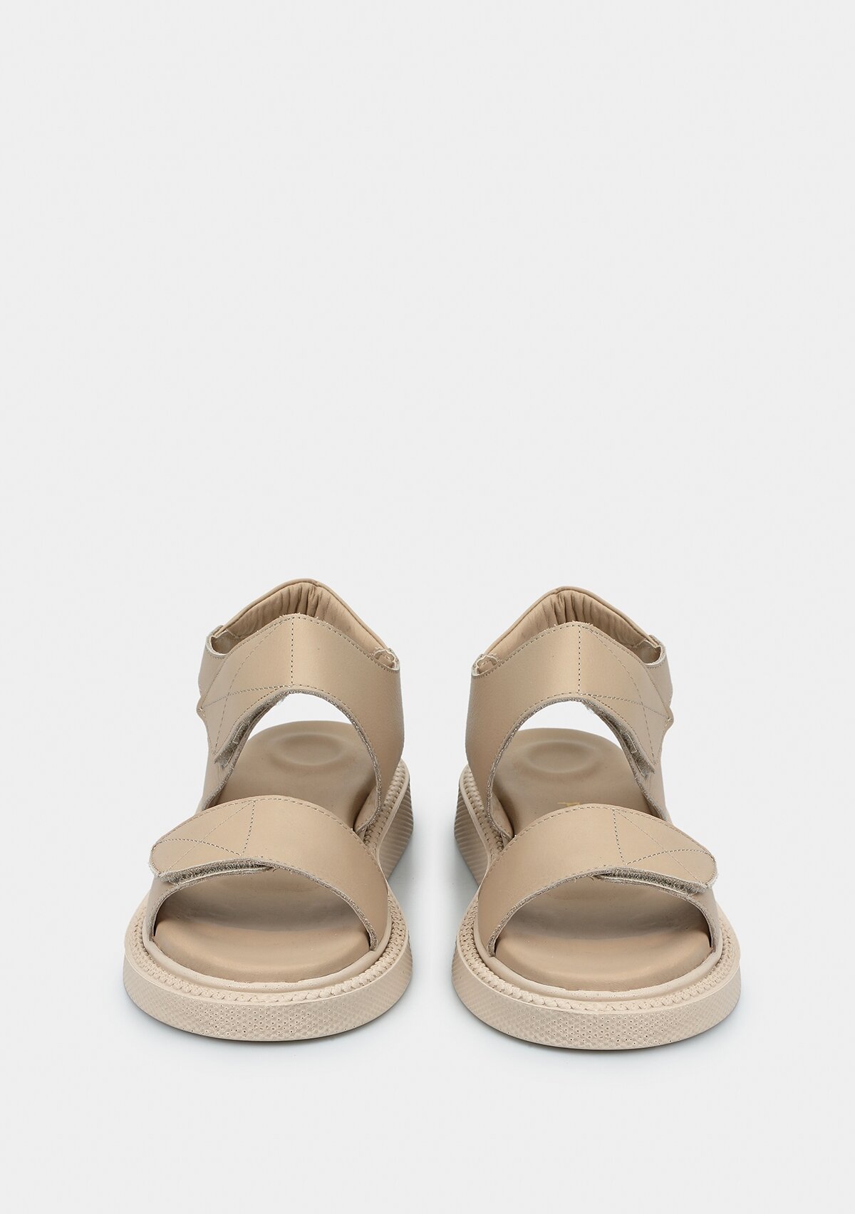 Bej Deri Kadın Düz Sandalet