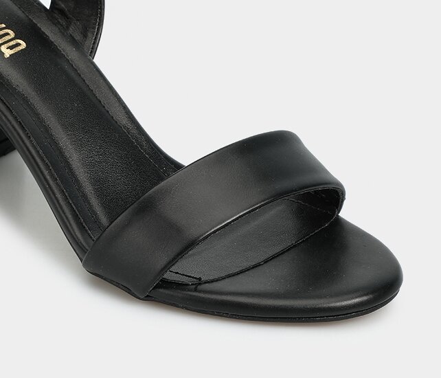 Siyah Kadın Topuklu Sandalet