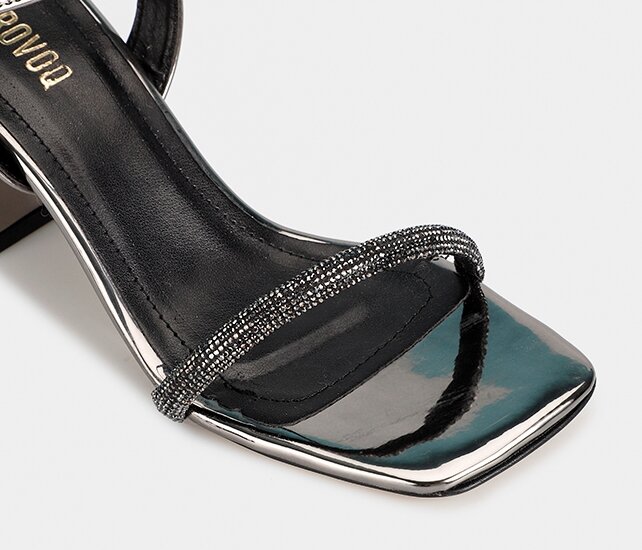 Platin Kadın Topuklu Sandalet