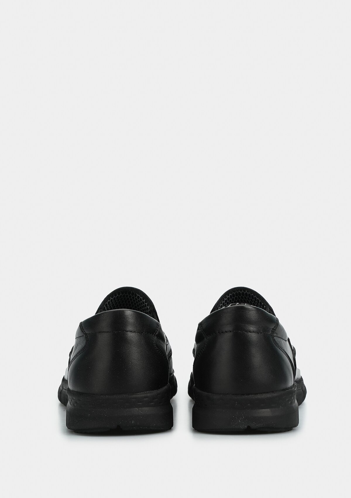 Siyah Deri Kadın Ayakkabı