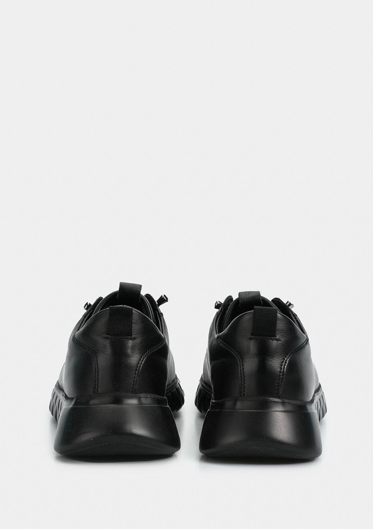 Siyah Deri Kadın Ayakkabı