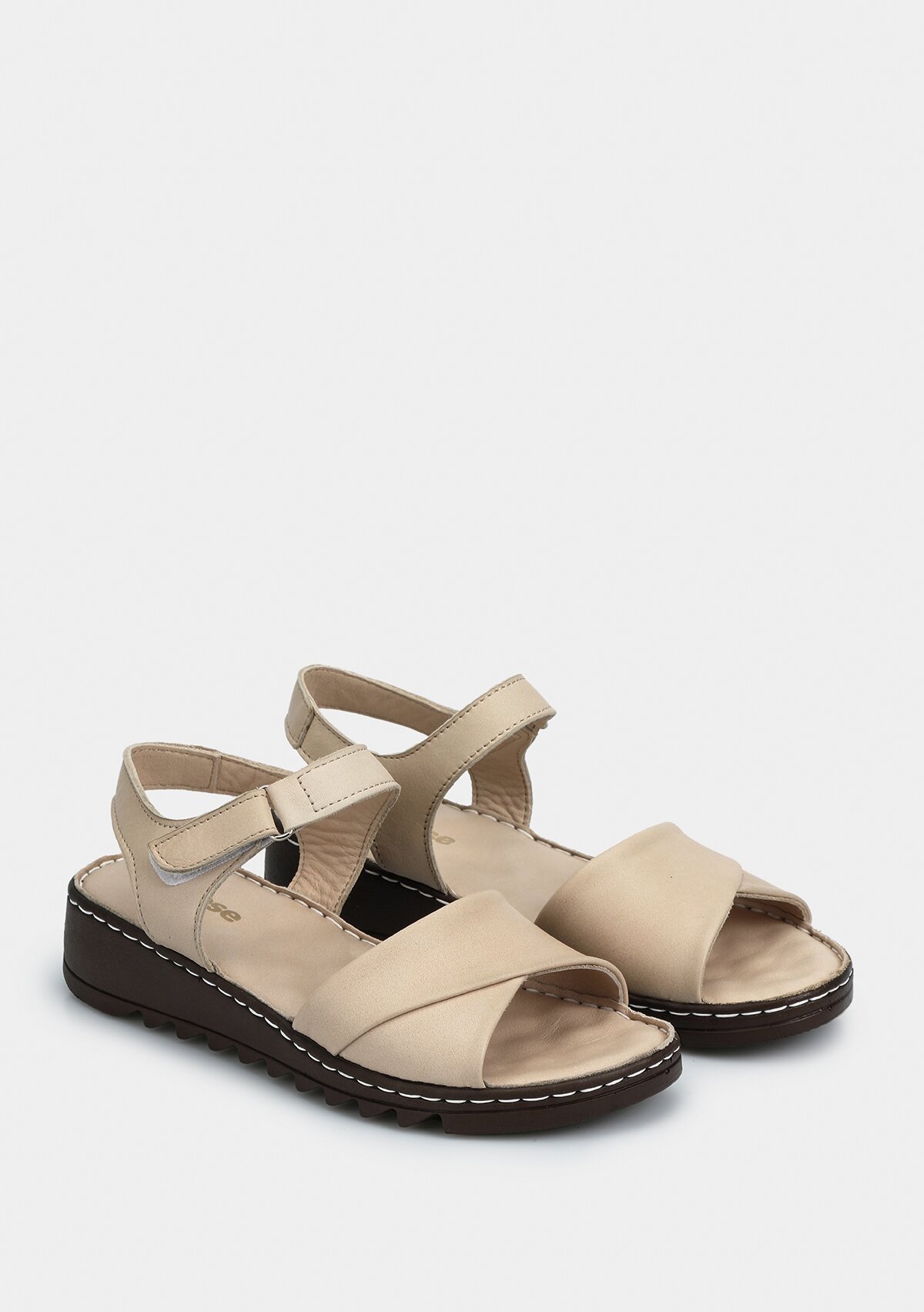 Bej Deri Kadın Konfor Sandalet