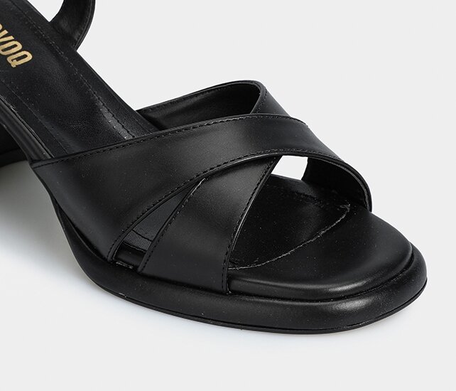 Siyah Kadın Topuklu Sandalet