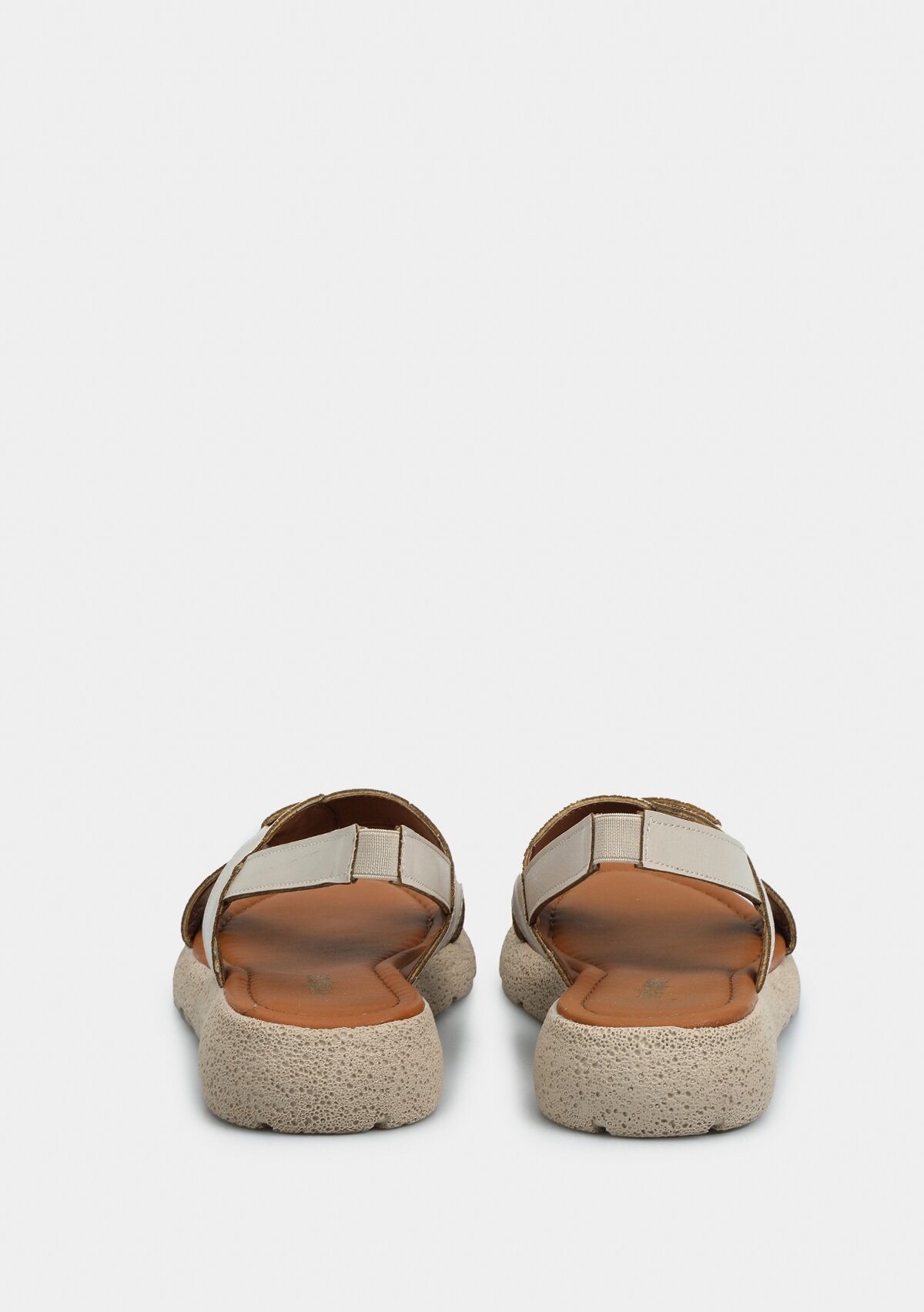 Bej Kadın Düz Sandalet