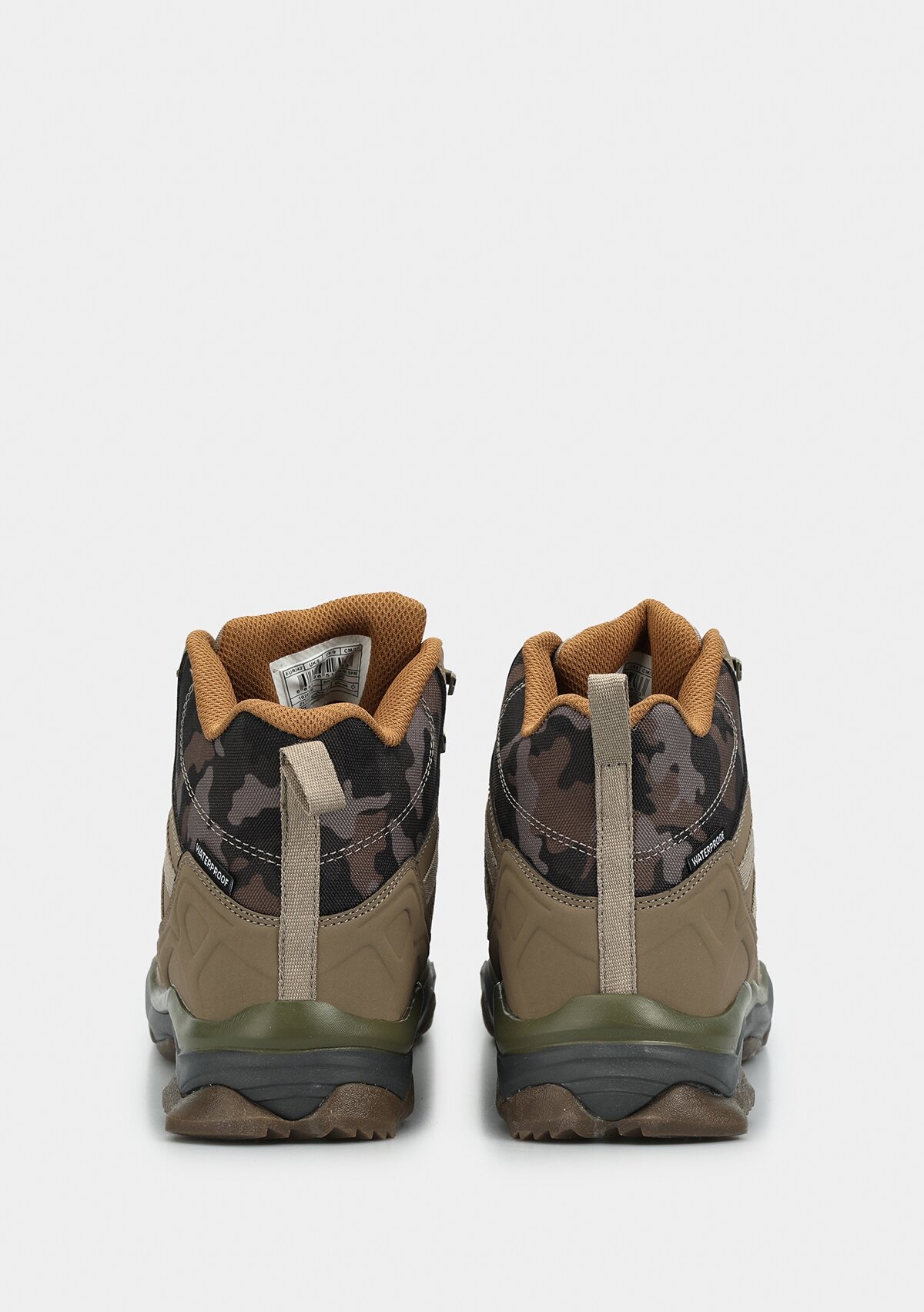 Brandon Kum Erkek Outdoor Bot