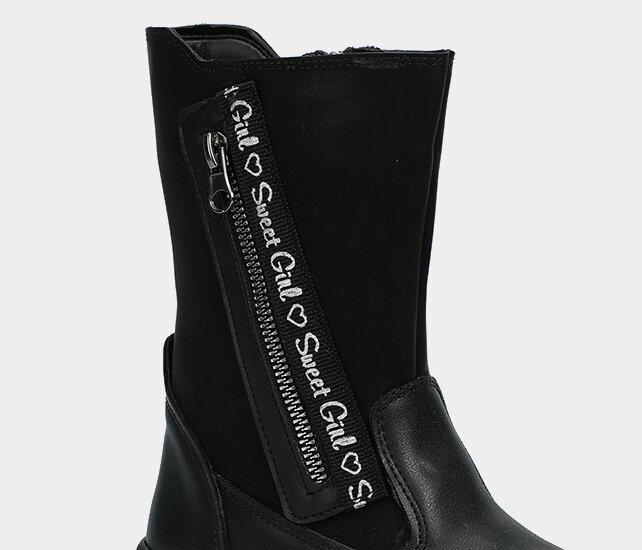 Siyah Kız Çocuk Bot