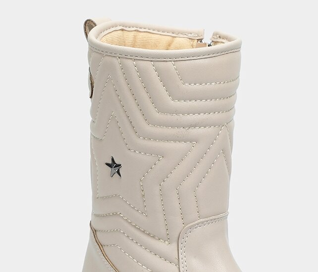 Ekru Kız Çocuk Bot