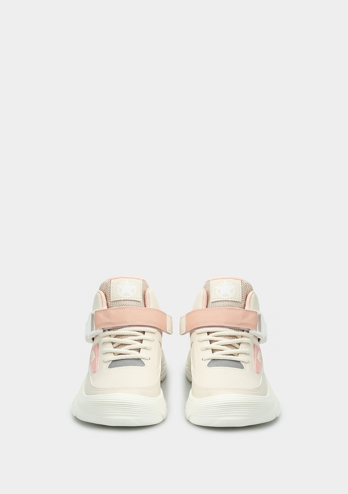 Krem Kız Çocuk Bot