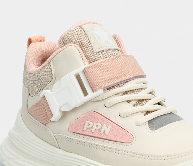 Krem Kız Çocuk Bot