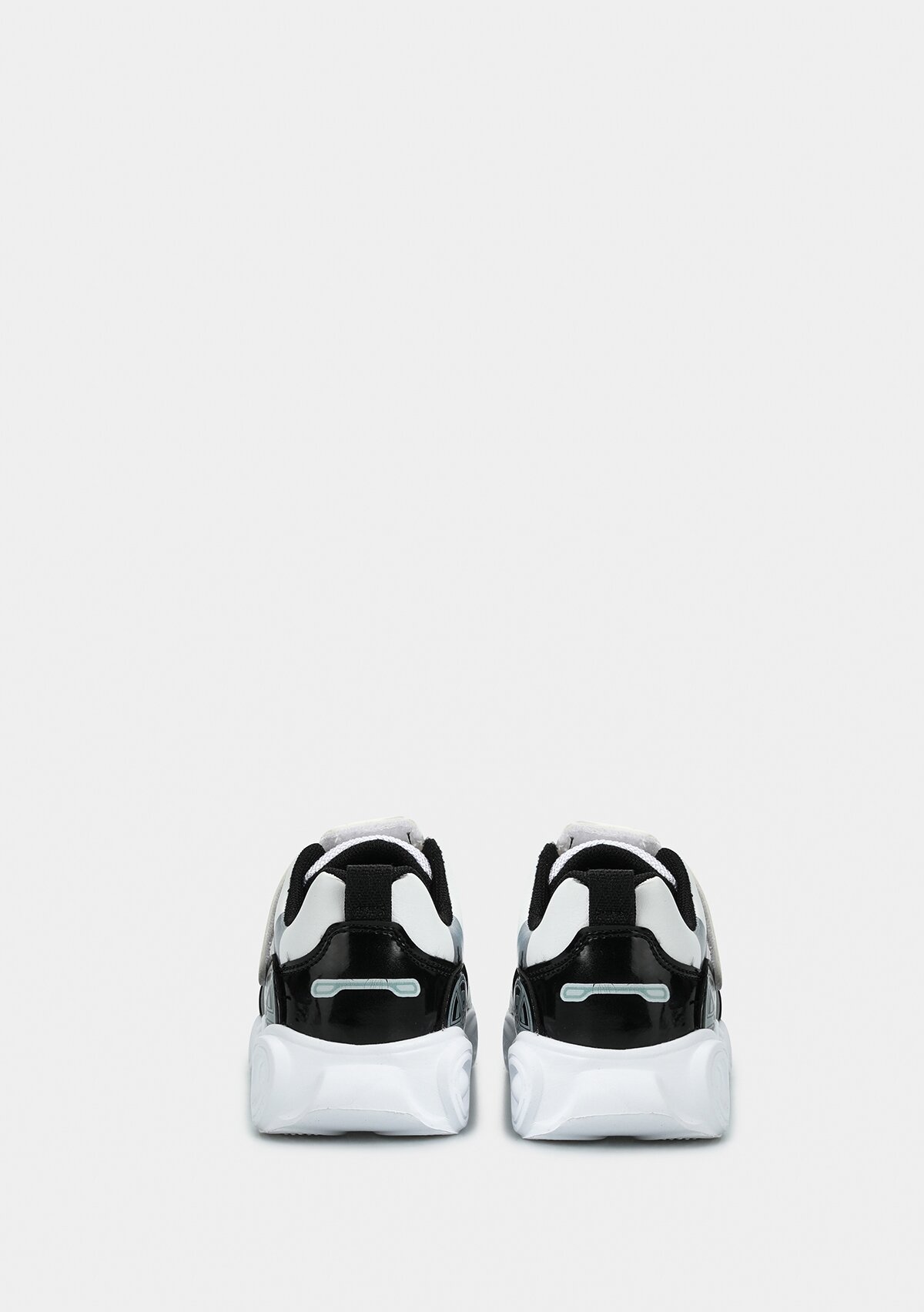 Beyaz-Siyah  Sneaker