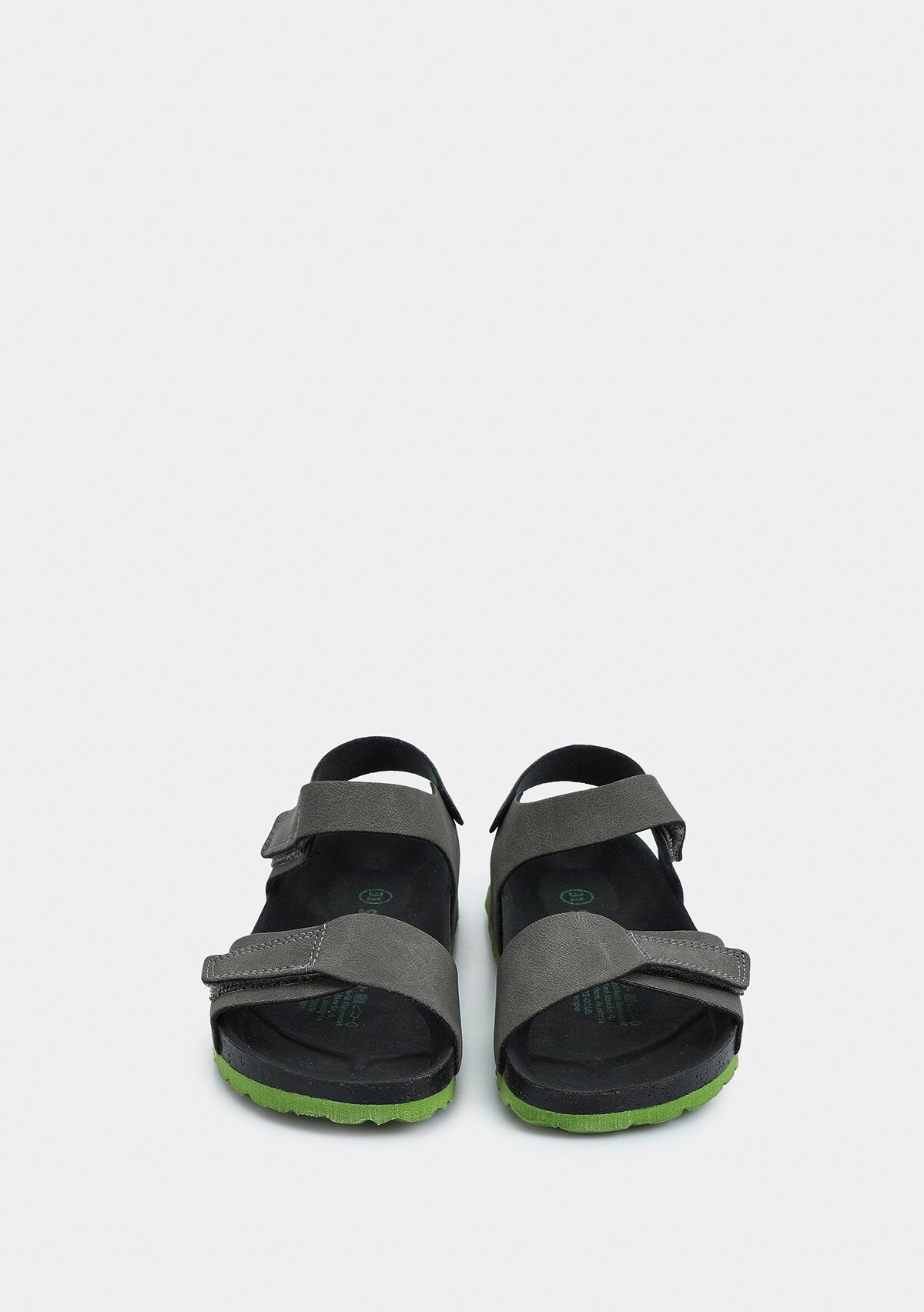 Siyah Erkek Çocuk Düz Sandalet