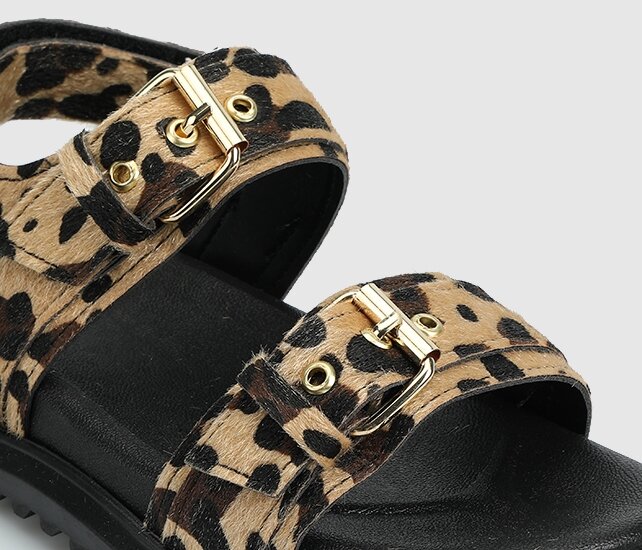 Leopar Kadın Düz Sandalet