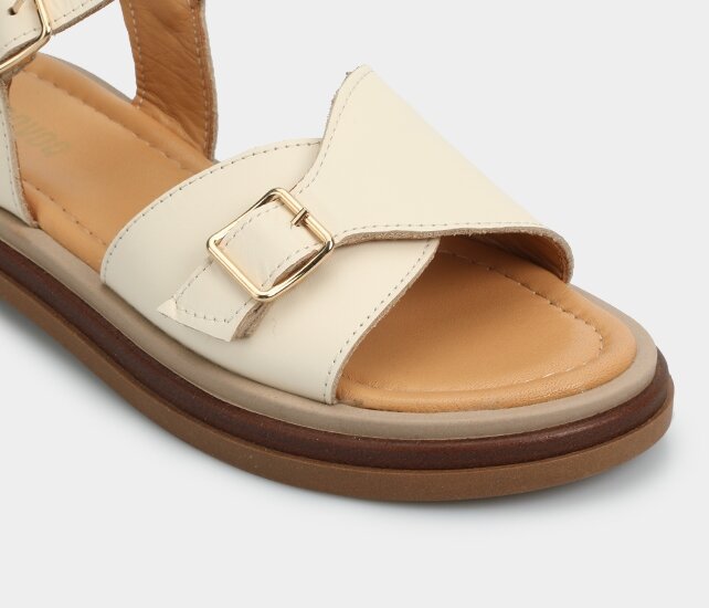 Ekru Deri Kadın Düz Sandalet