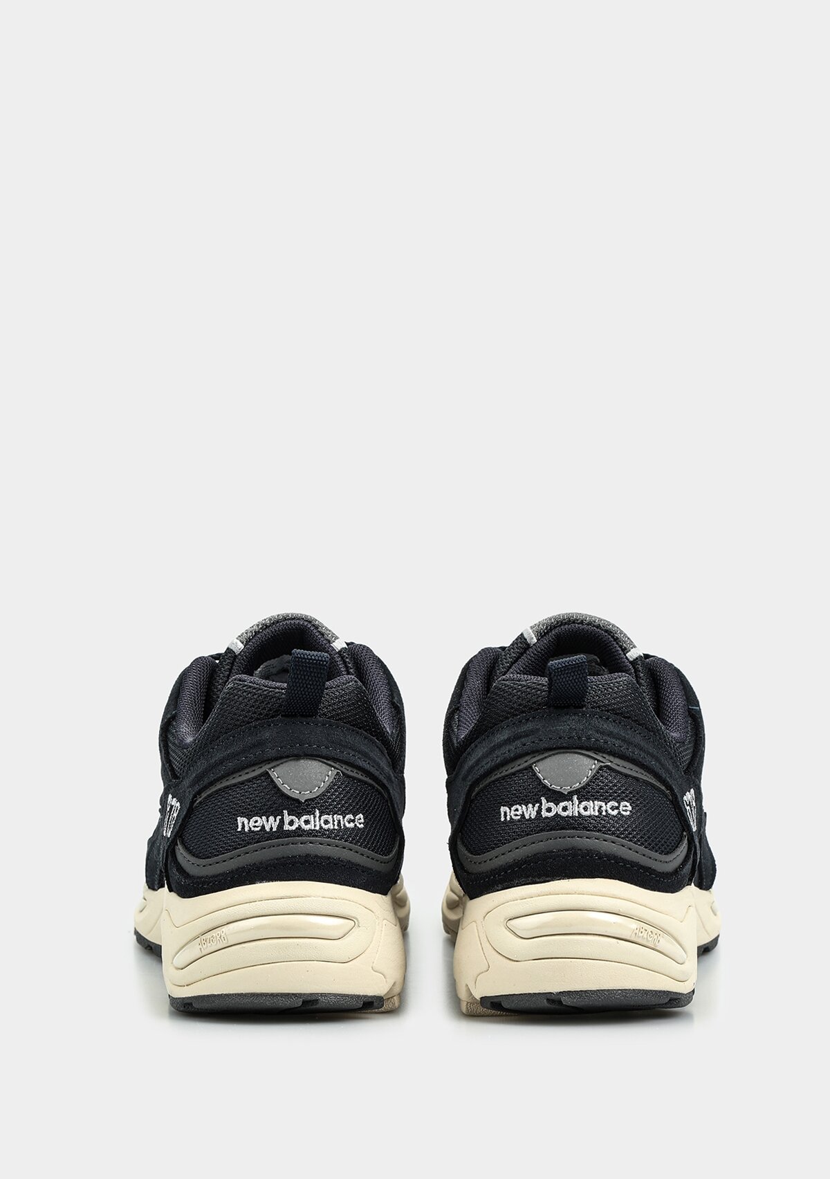 CM878NV1 NB Lifestyle Unisex Shoes