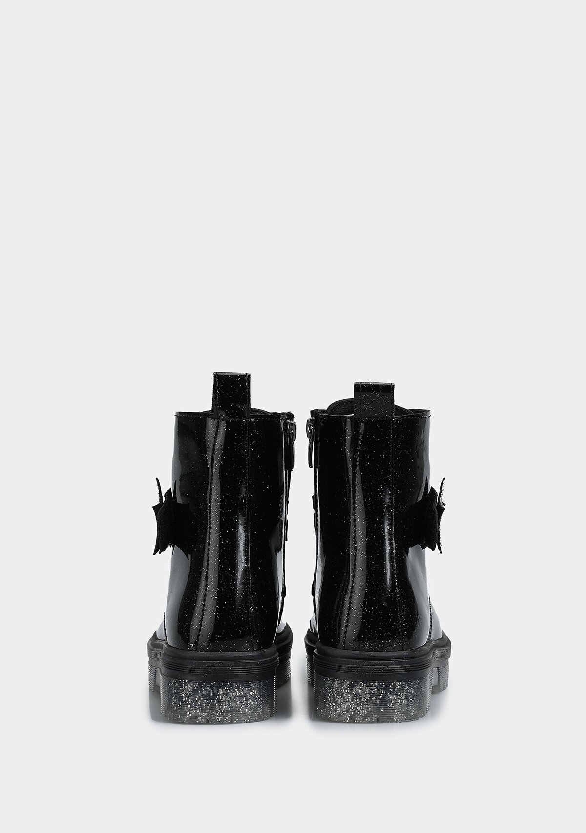 Siyah Kız Çocuk Bot