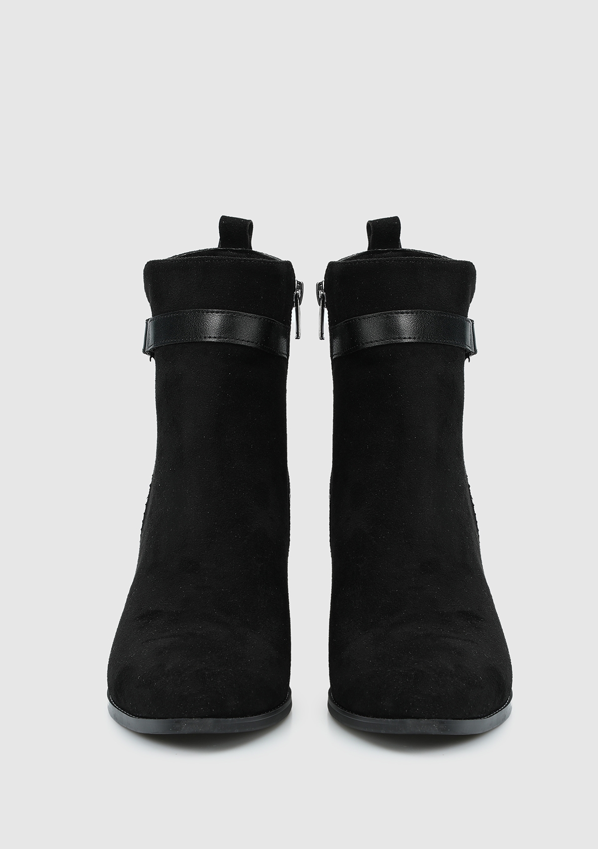 Siyah Kadın Bot - Görsel 4