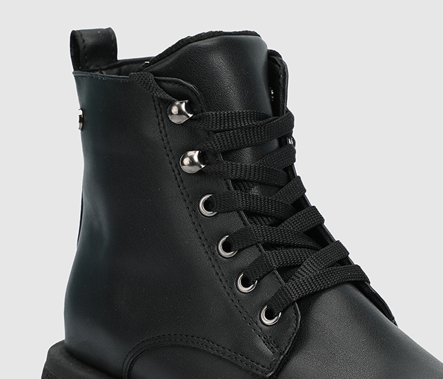 Siyah Kadın Bot - Görsel 6