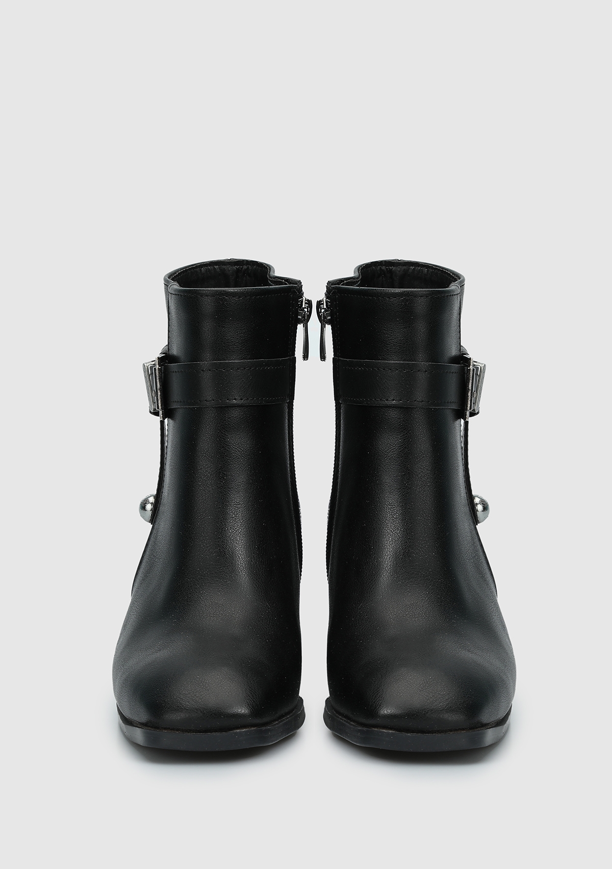 Siyah Kadın Bot - Görsel 4