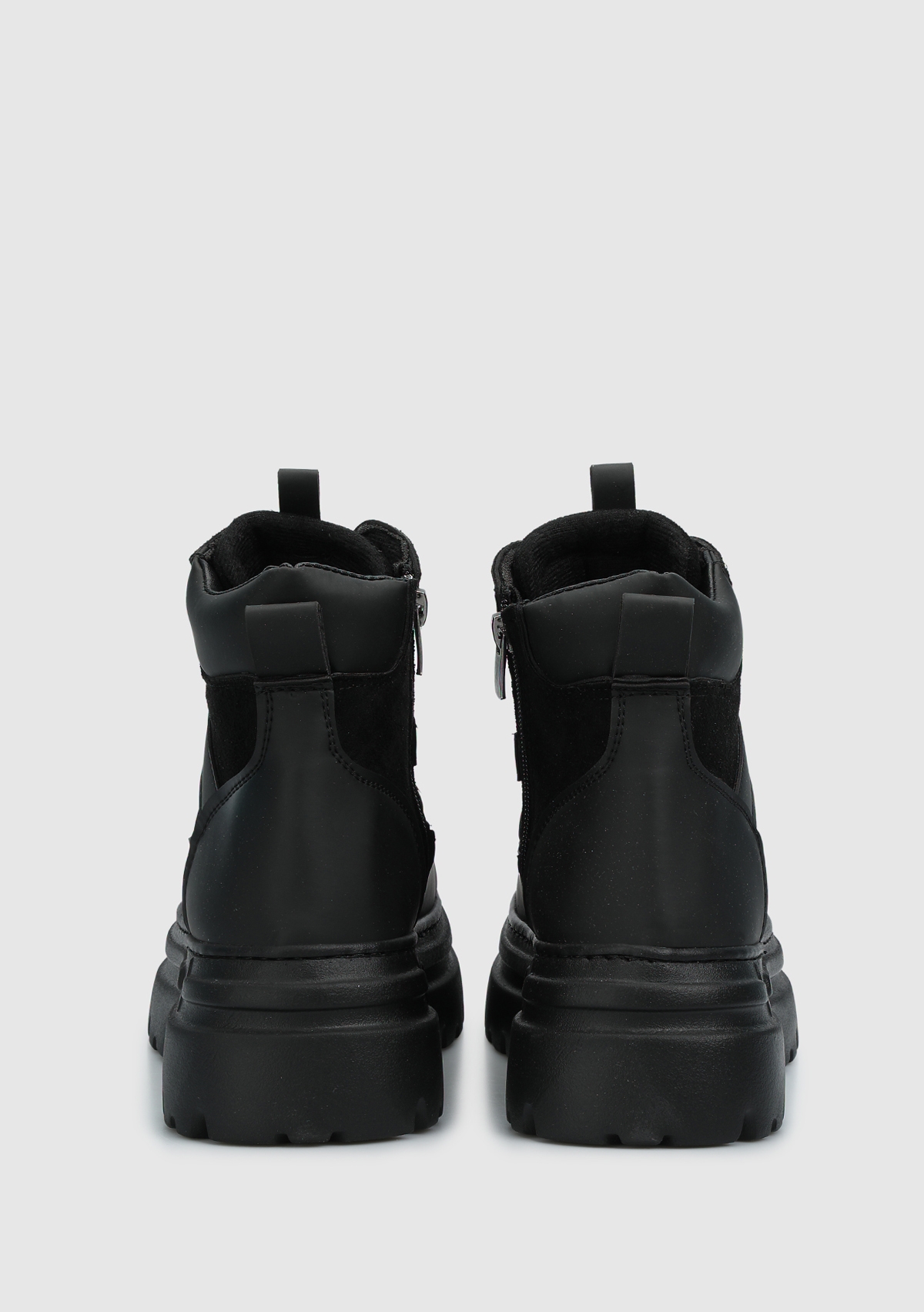 Siyah Kadın Bot - Görsel 5