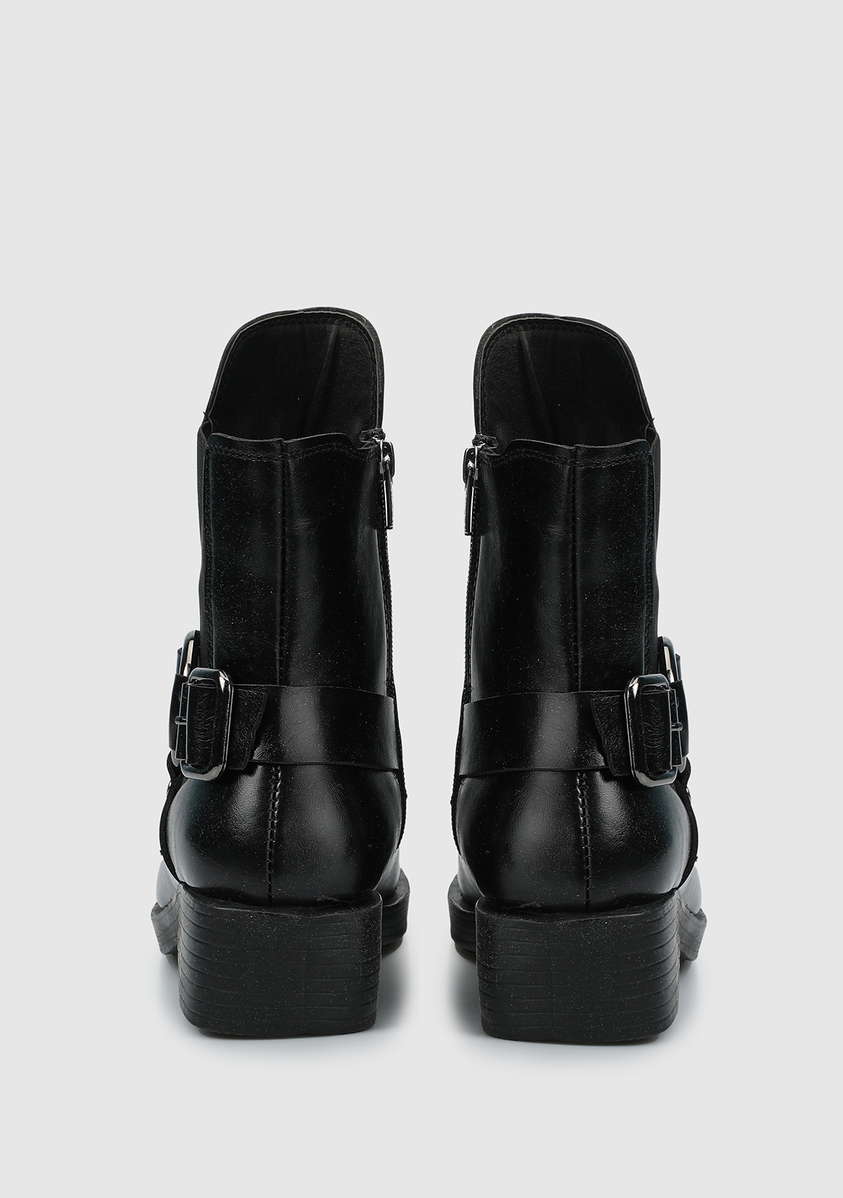 Siyah Kadın Bot - Görsel 5