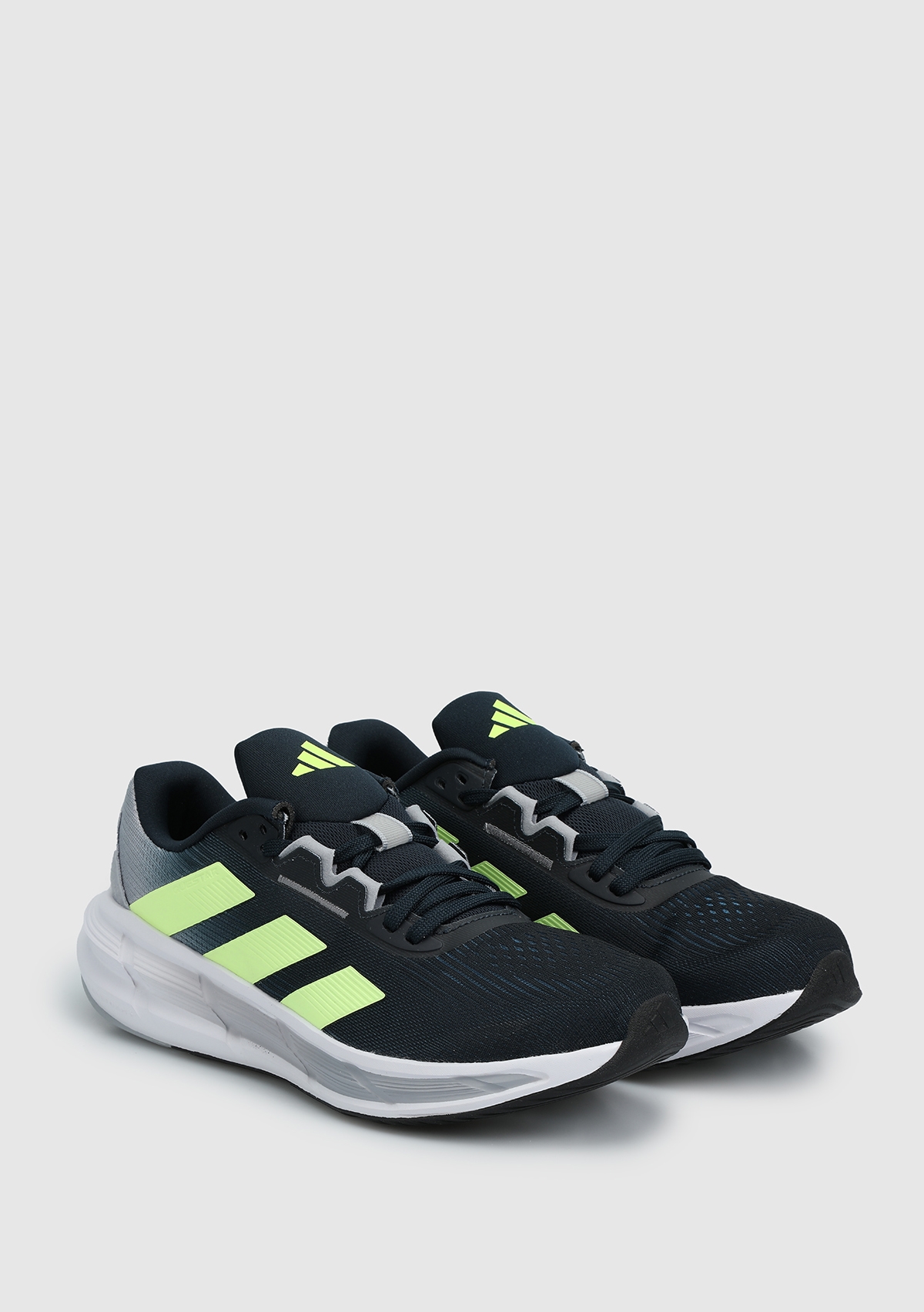 adidas JI4621 QUESTAR 3 M