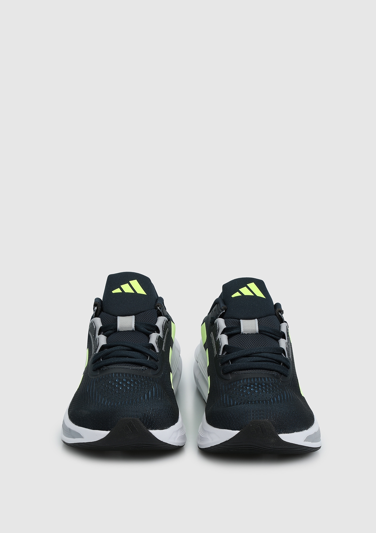 adidas JI4621 QUESTAR 3 M