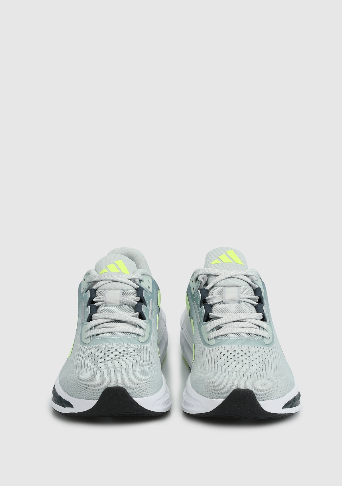 adidas QUESTAR 3 M