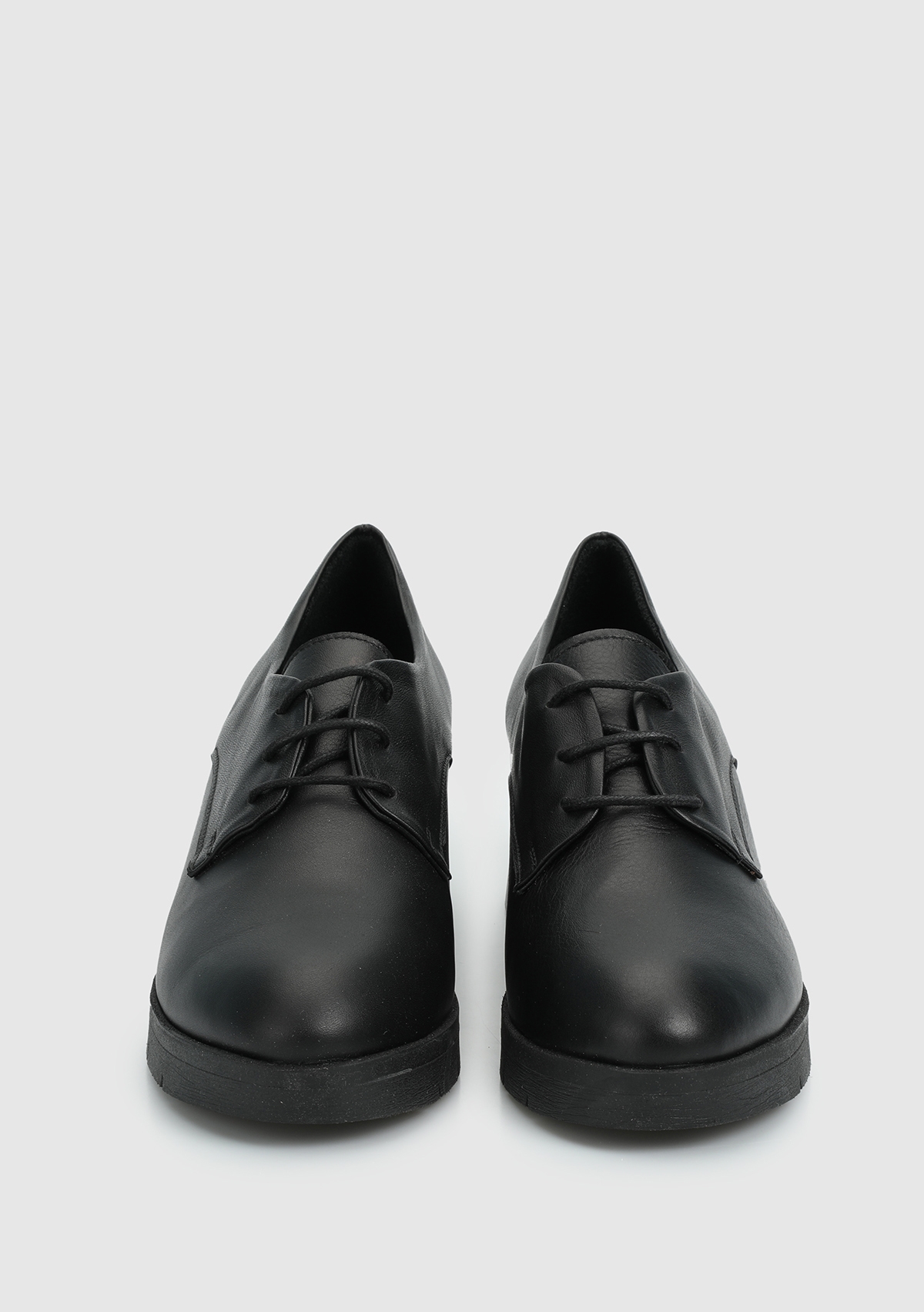 Siyah Deri Kadın Ayakkabı - Görsel 4