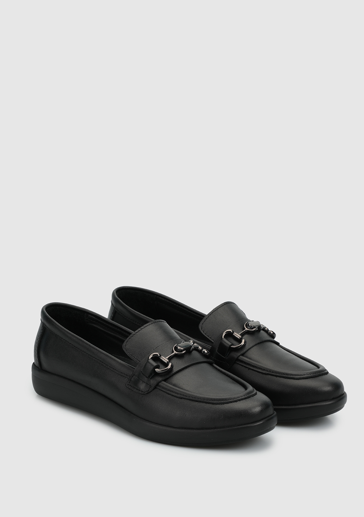 Siyah Deri Kadın Ayakkabı - Görsel 3