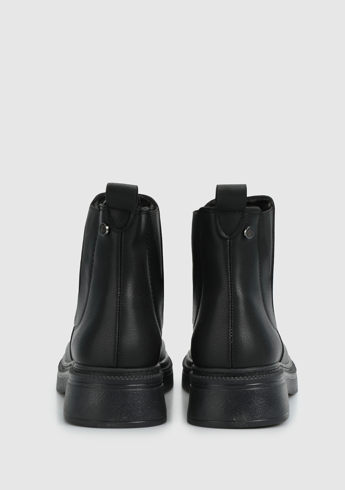 Siyah Kadın Bot - Görsel 5