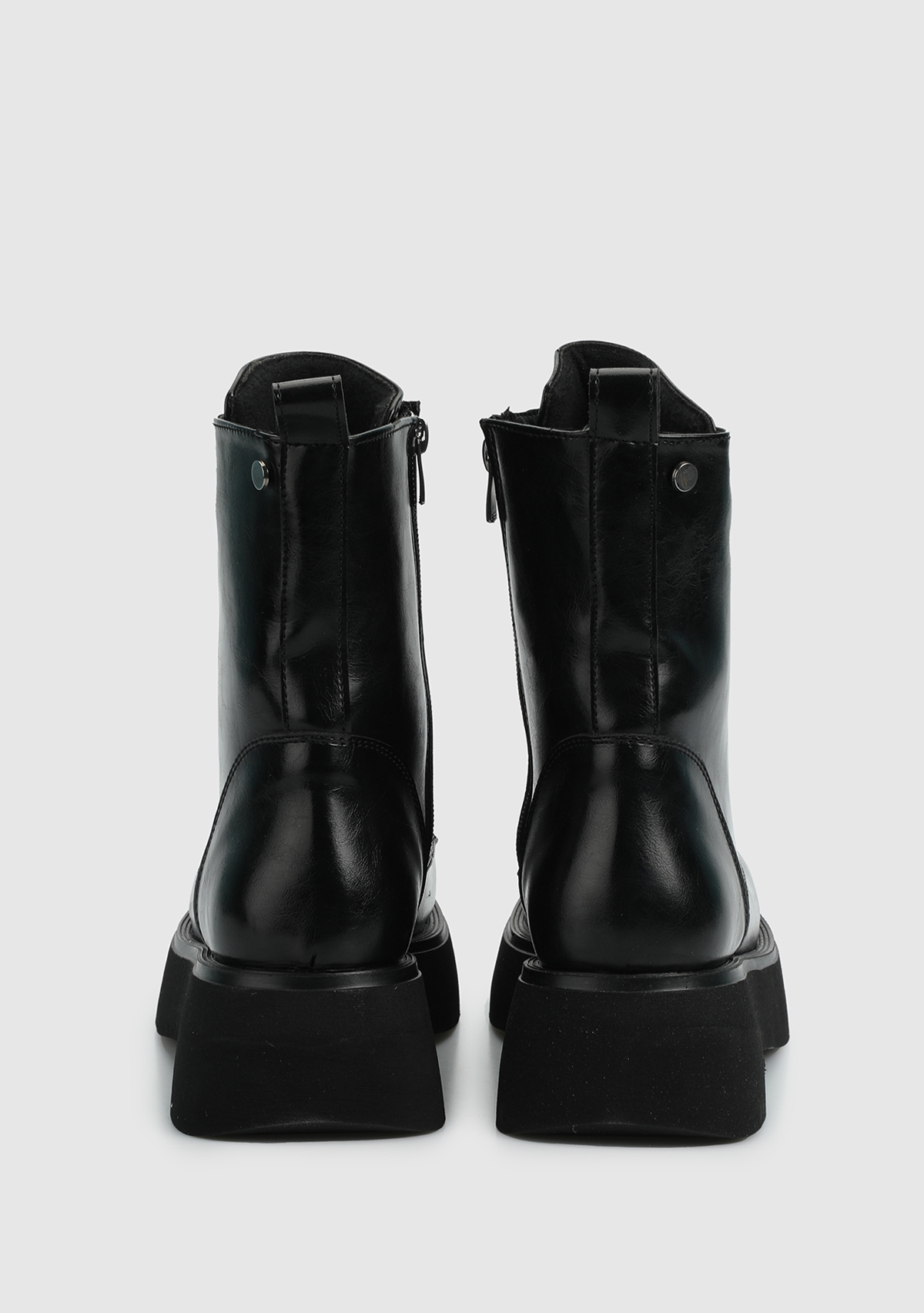 Siyah Kadın Bot - Görsel 5