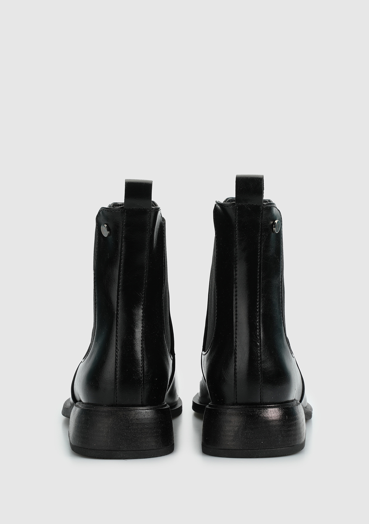 Siyah Kadın Bot - Görsel 5