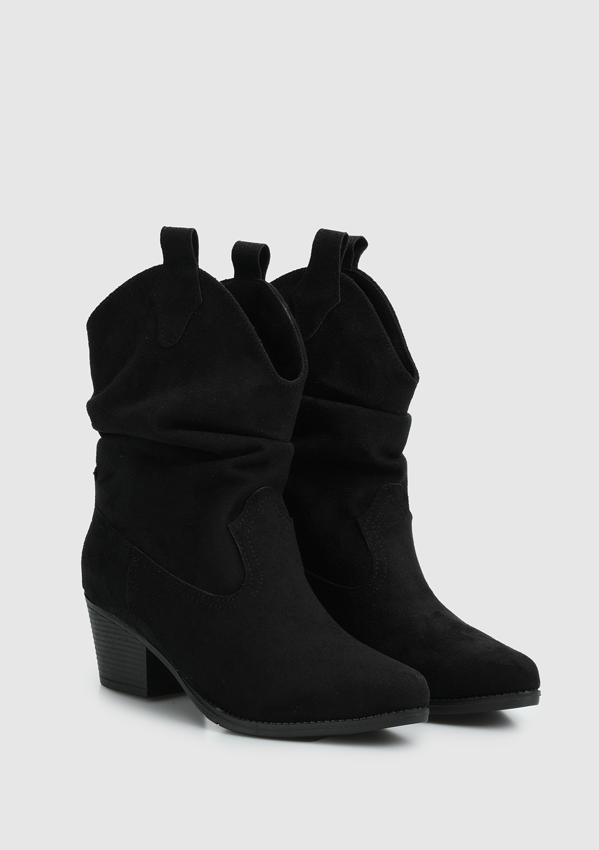 Siyah Kadın Bot - Görsel 3