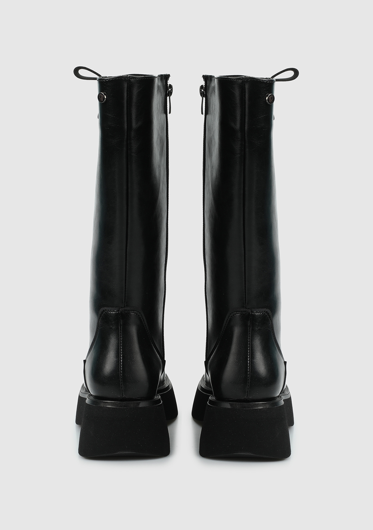 Siyah Kadın Bot - Görsel 5