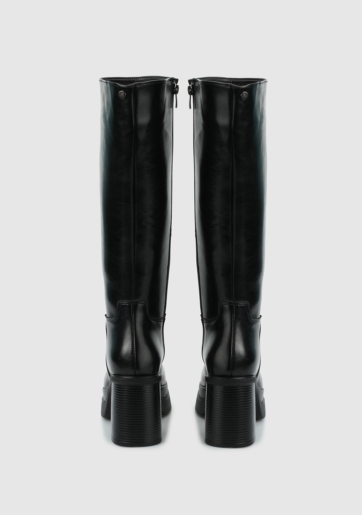 Siyah Kadın Bot - Görsel 5