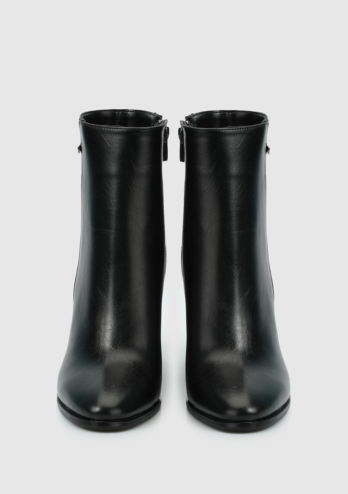 Siyah Kadın Bot - Görsel 4