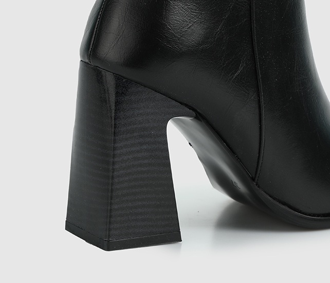 Siyah Kadın Bot - Görsel 6