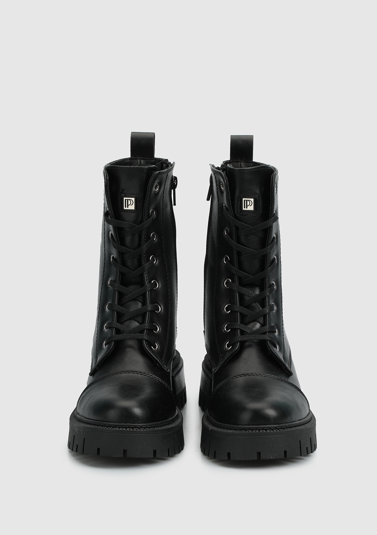 Siyah Kadın Bot - Görsel 4