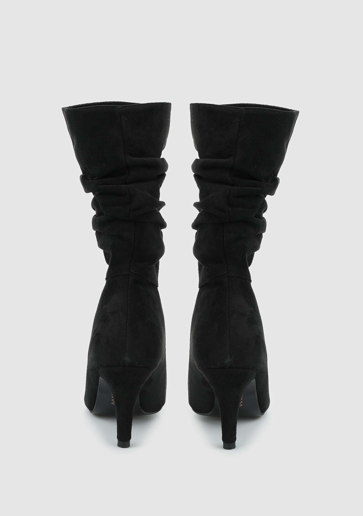 Siyah Kadın Bot - Görsel 5